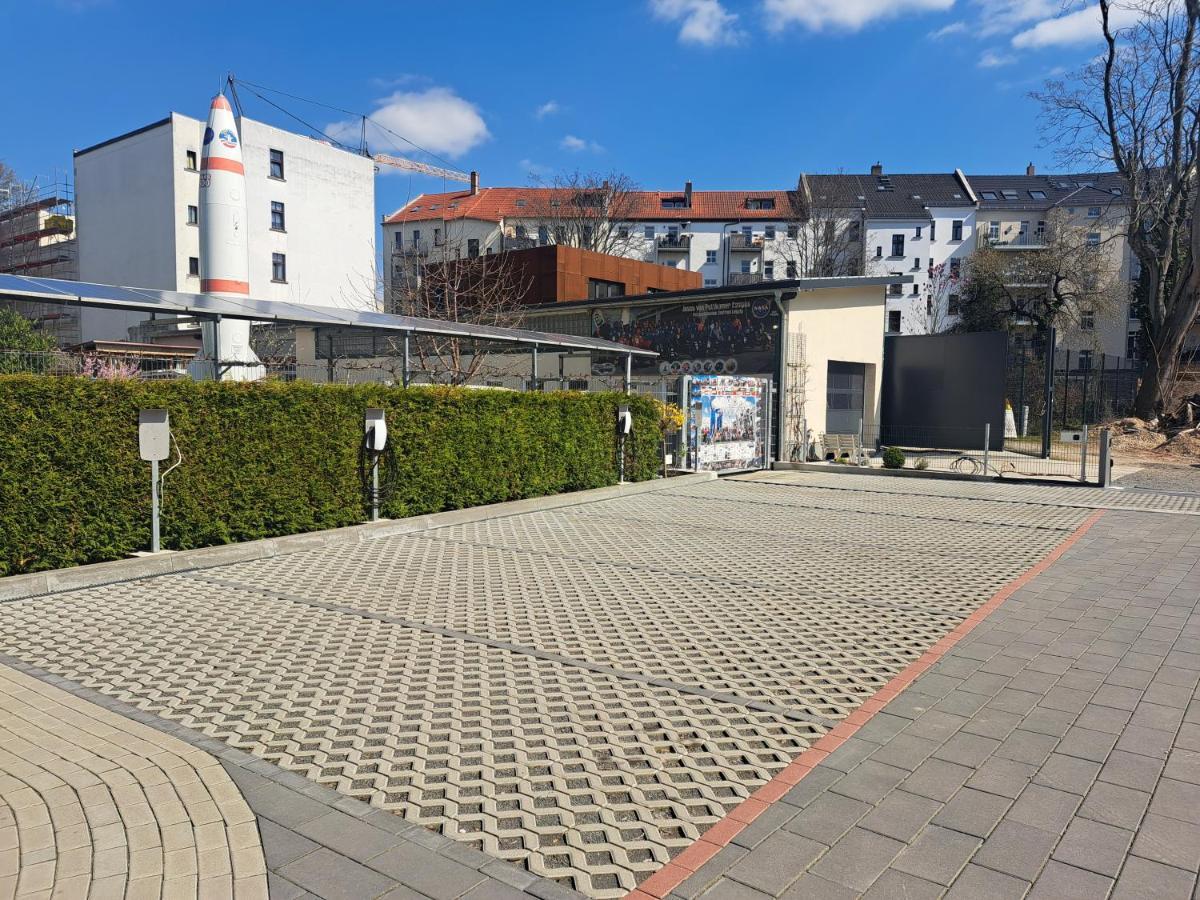 Space Hotel Im Campus Der Jvp Schule Lipsko Exteriér fotografie