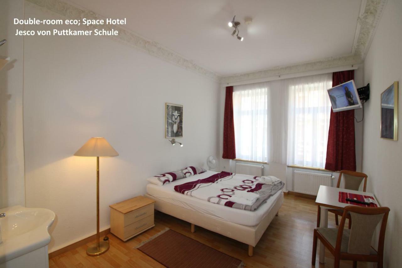 Space Hotel Im Campus Der Jvp Schule Lipsko Exteriér fotografie