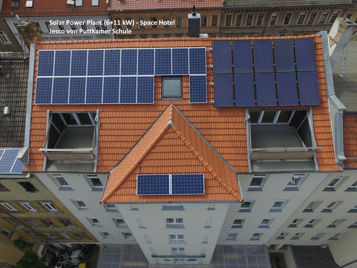 Space Hotel Im Campus Der Jvp Schule Lipsko Exteriér fotografie